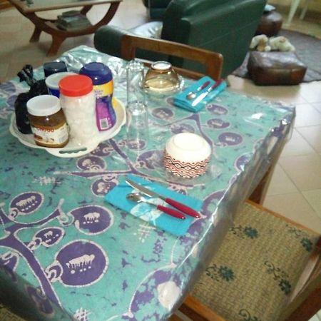 Chez Olivia Olivier Bed & Breakfast Cotonou Exterior photo
